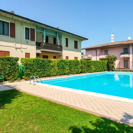 Апартаменты Moretto 11 - Con Piscina E Wifi Сирмионе